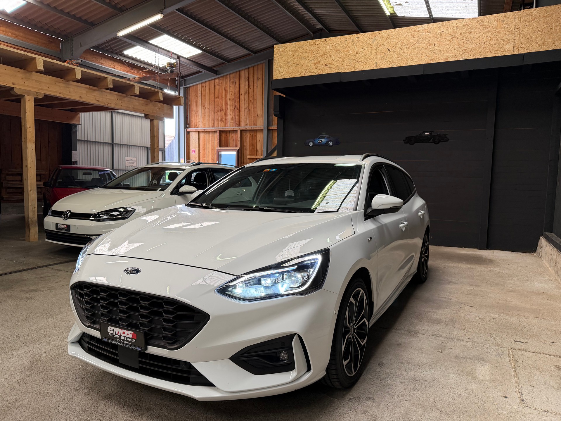 FORD Focus 1.0 SCTi ST Line Automatic-image-1