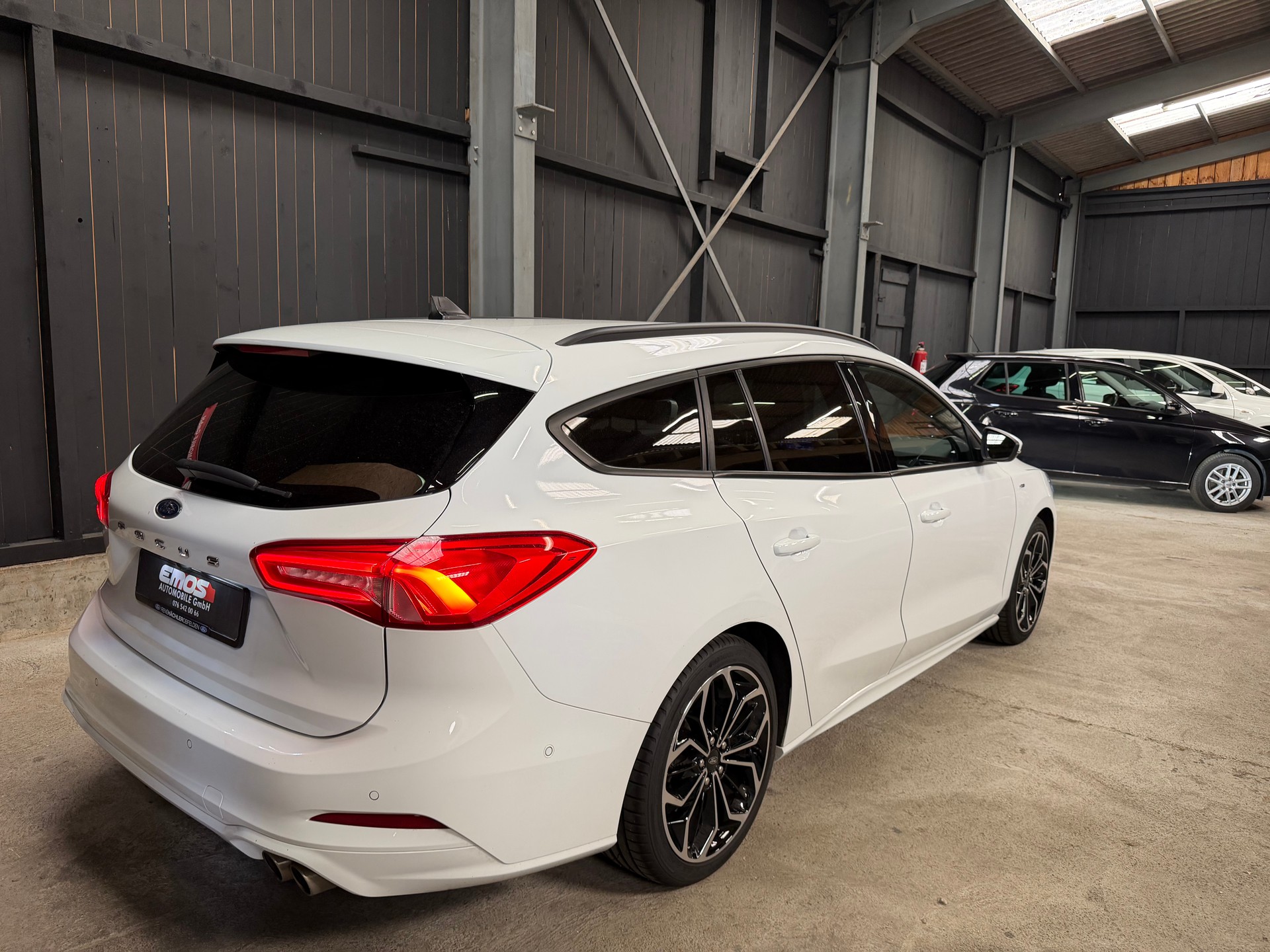 FORD Focus 1.0 SCTi ST Line Automatic-image-6