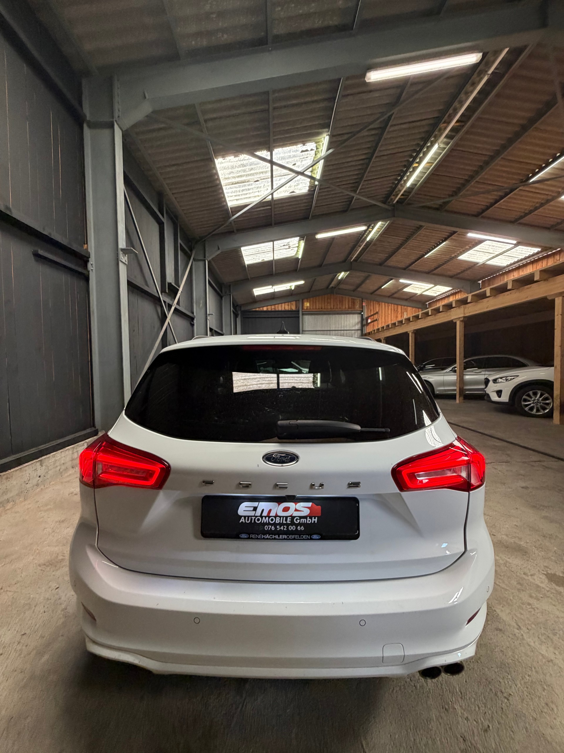 FORD Focus 1.0 SCTi ST Line Automatic-image-5