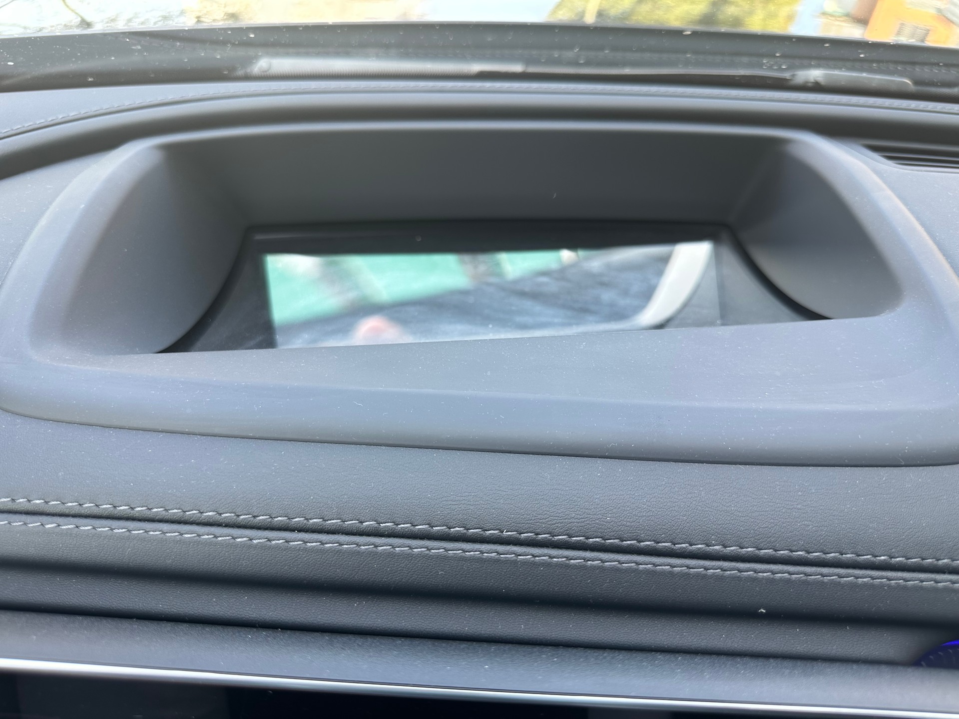 MERCEDES-BENZ GLC 300 4Matic AMG Line 9G-Tronic-image-16