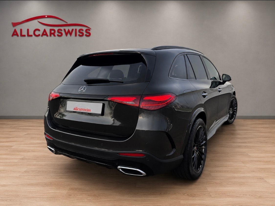 MERCEDES-BENZ GLC 300 4Matic AMG Line 9G-Tronic-image-4