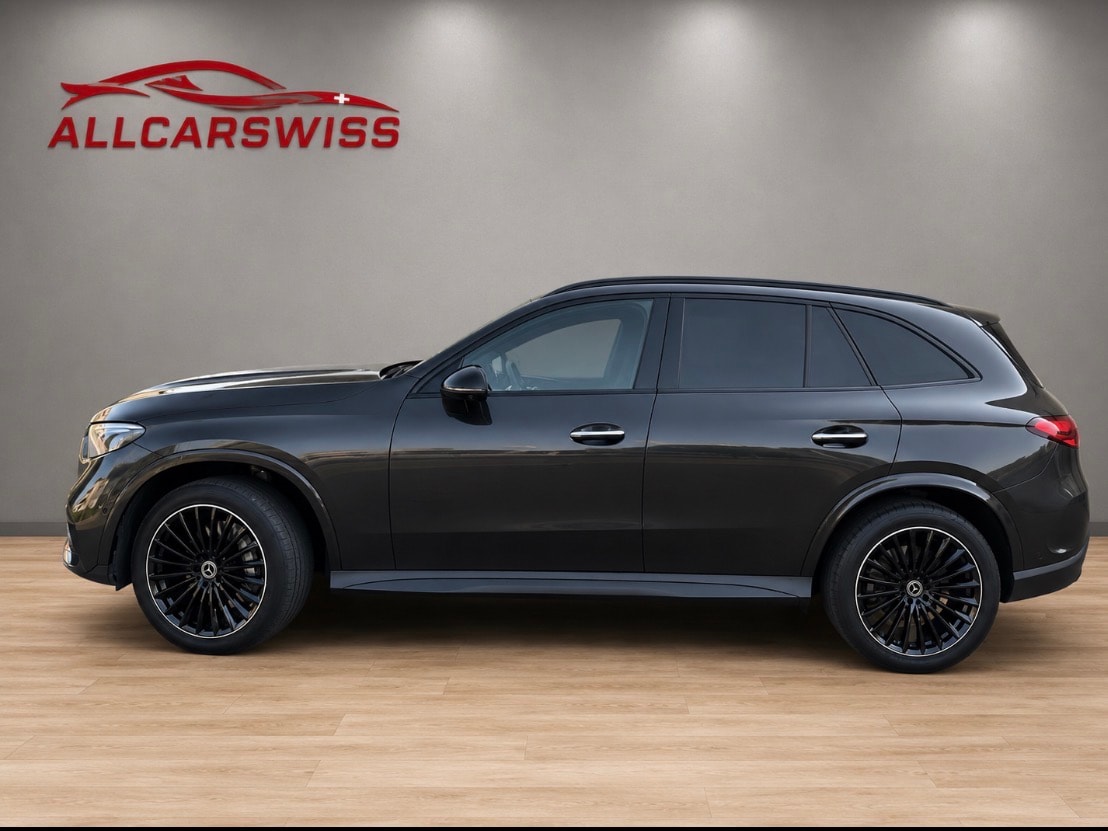 MERCEDES-BENZ GLC 300 4Matic AMG Line 9G-Tronic-image-2