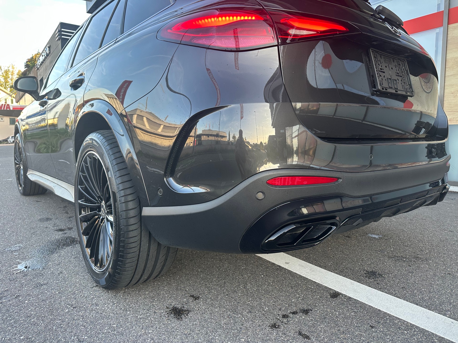 MERCEDES-BENZ GLC 300 4Matic AMG Line 9G-Tronic (GLC 43 AMG Optik)-image-32