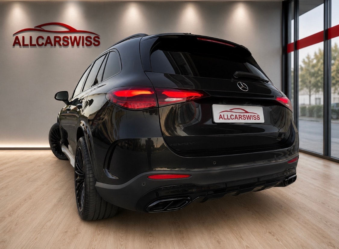 MERCEDES-BENZ GLC 300 4Matic AMG Line 9G-Tronic-showroom-element-1