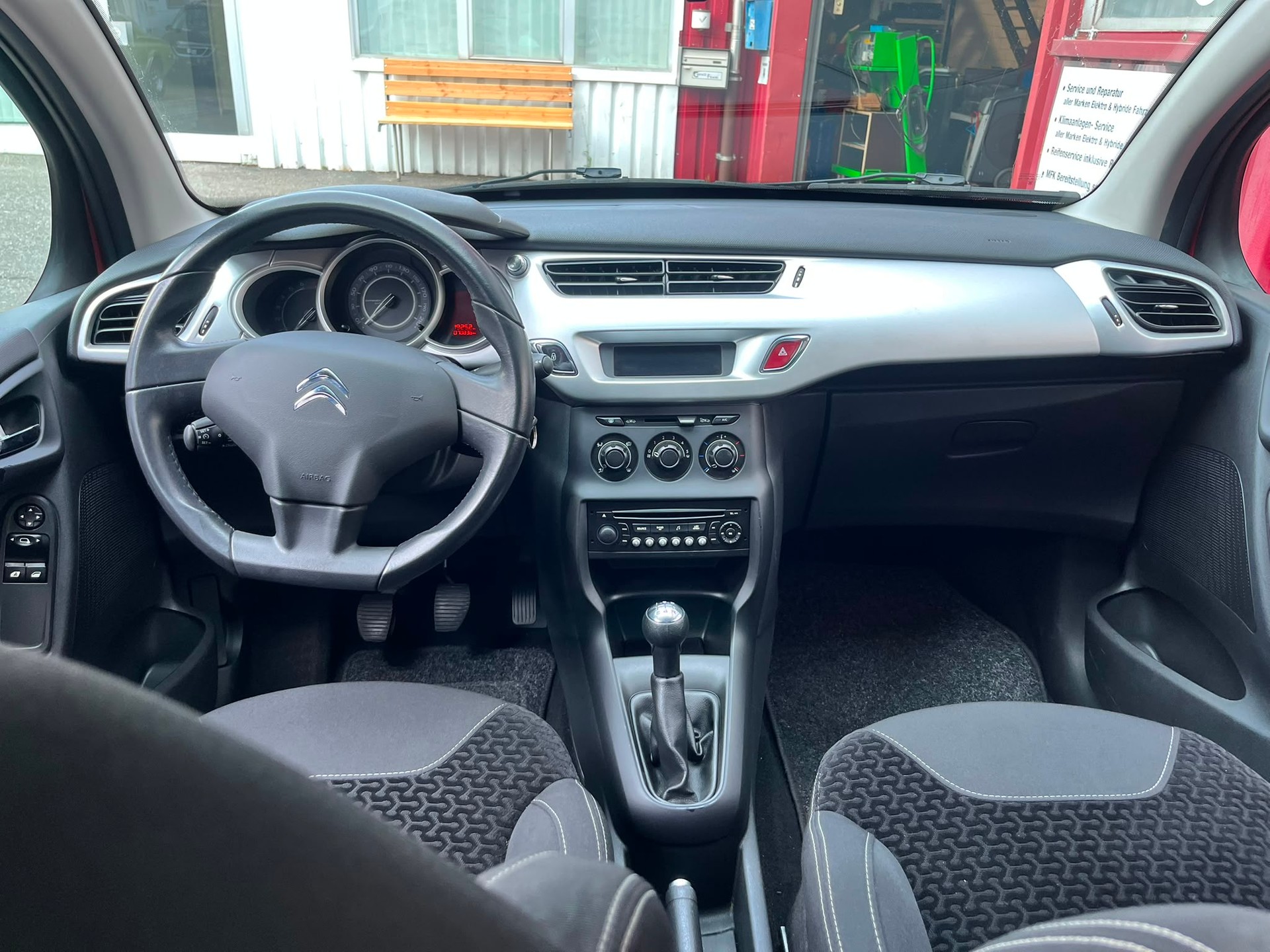 CITROEN C3 1.4i 16V Séduction-image-3