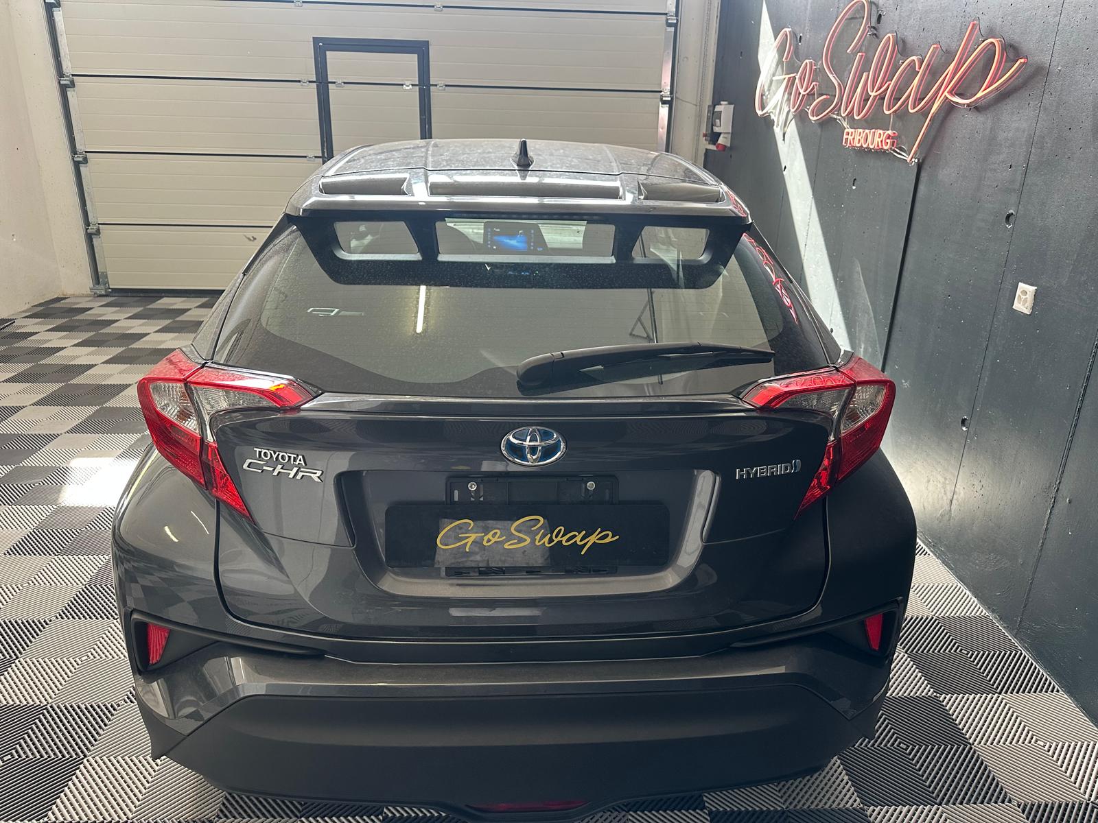 TOYOTA C-HR 1.8 HSD CVT Premium-image-4