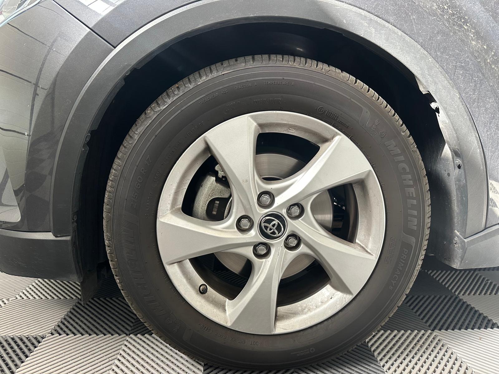 TOYOTA C-HR 1.8 HSD CVT Premium-image-27