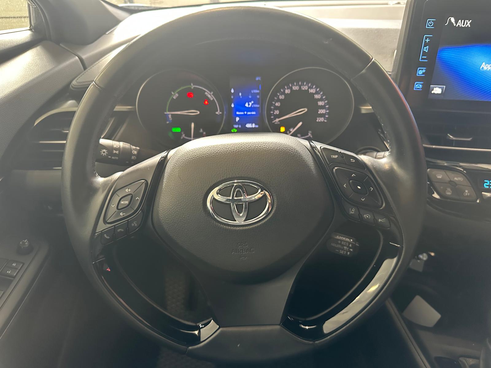 TOYOTA C-HR 1.8 HSD CVT Premium-image-17