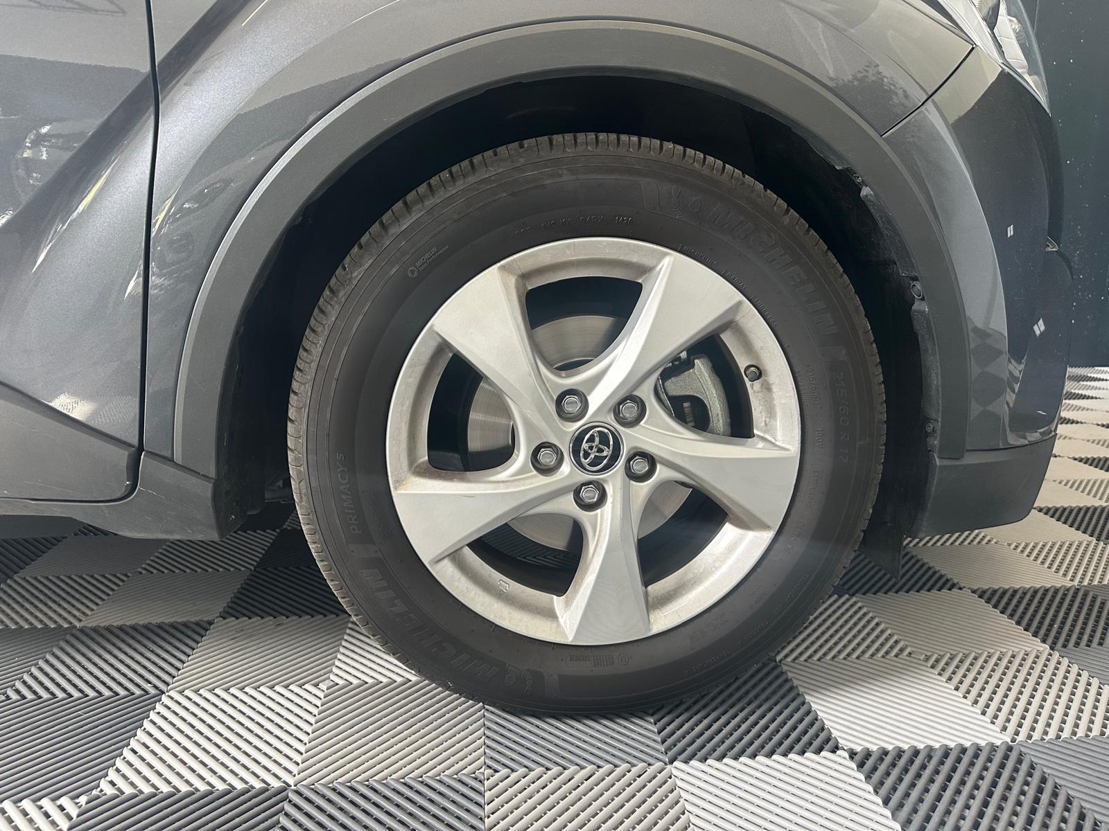 TOYOTA C-HR 1.8 HSD CVT Premium-image-28