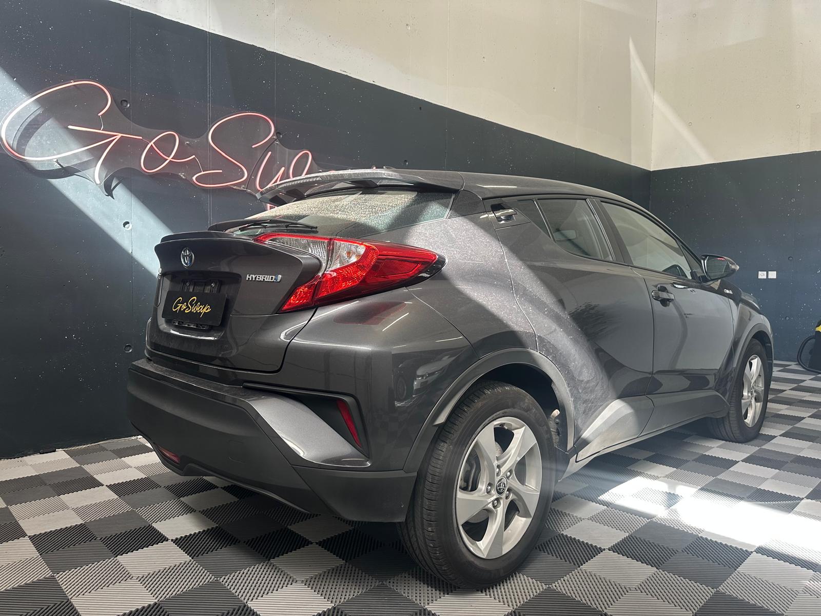 TOYOTA C-HR 1.8 HSD CVT Premium-image-5