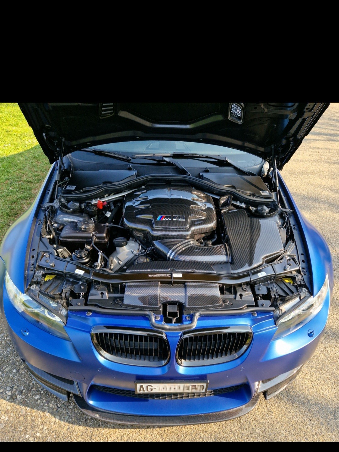 BMW M3 E92 Competition Frozen Blue | 28’000 km | Sonderserie | Sammlerzustand-image-6