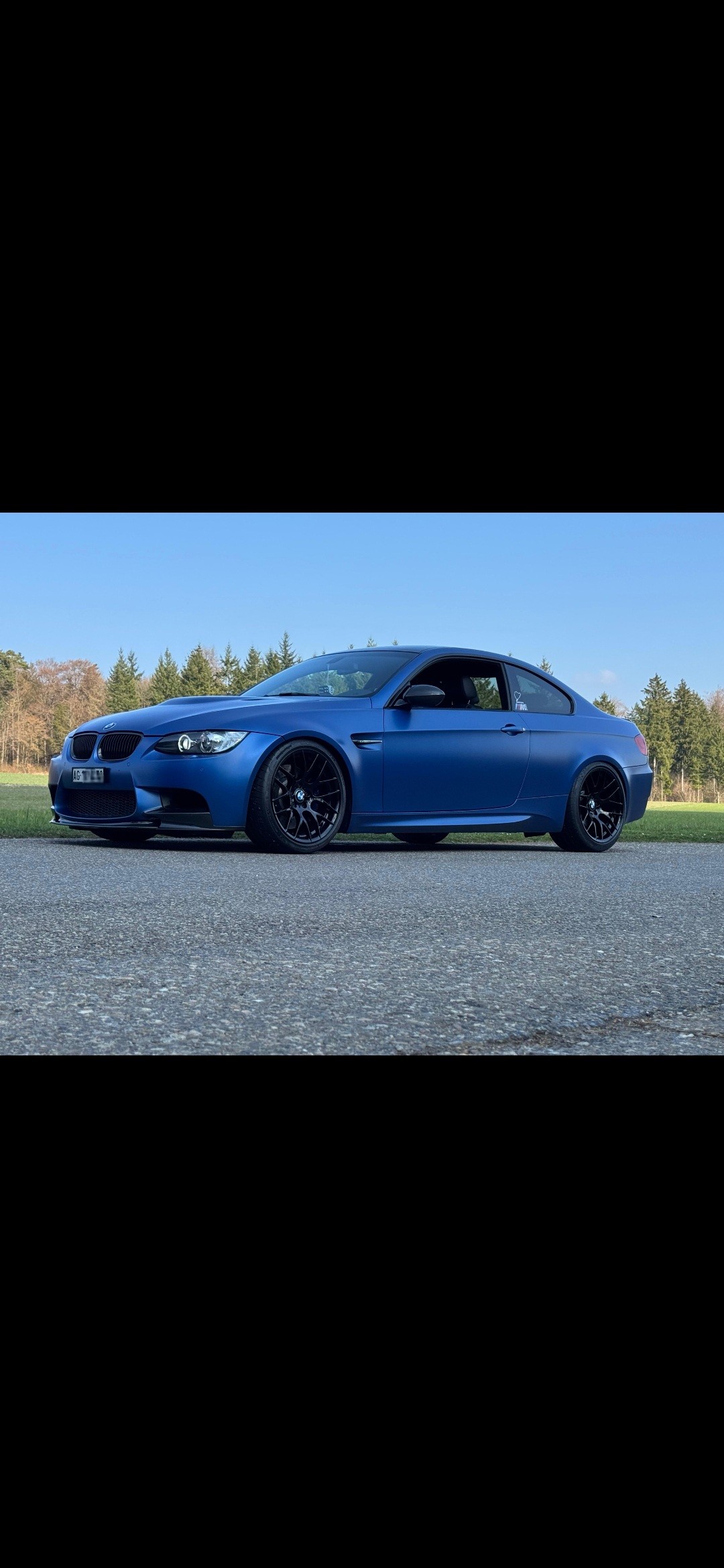 BMW M3 E92 Competition Frozen Blue | 28’000 km | Sonderserie | Sammlerzustand-image-0