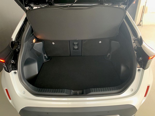 TOYOTA Yaris Cross 1.5 VVT-i HSD Premium AWD-i-image-7
