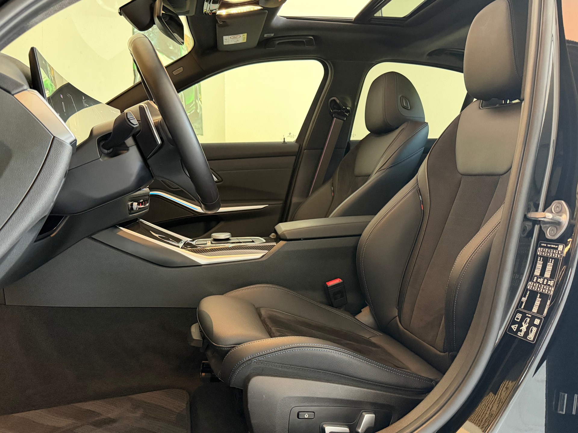BMW M340i xDrive 48V Steptronic M Sport Pro CARBON-image-13