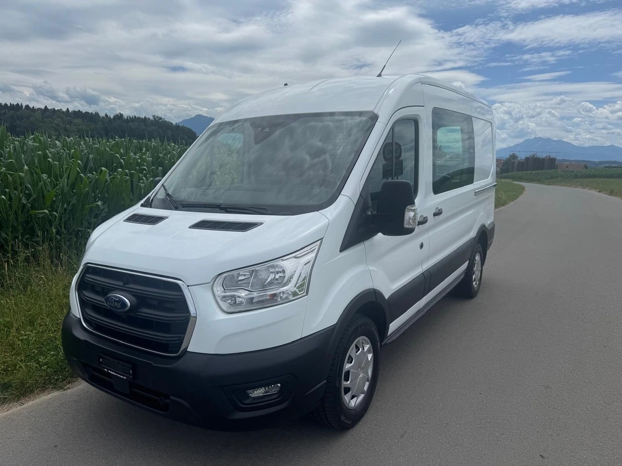 FORD Transit Van 350 L2 Trend 2.0 TDCi 130 4WD mit Anhängerkupplung