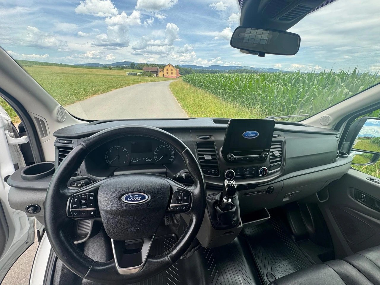FORD Transit Van 350 L2 Trend 2.0 TDCi 130 4WD mit Anhängerkupplung-image-8