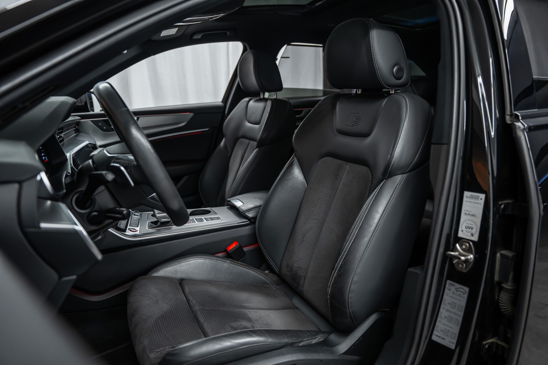 AUDI S6 Avant 3.0 TDI quattro tiptronic *Matrix*Panorama*20"Alu*360°*AHK*-image-14
