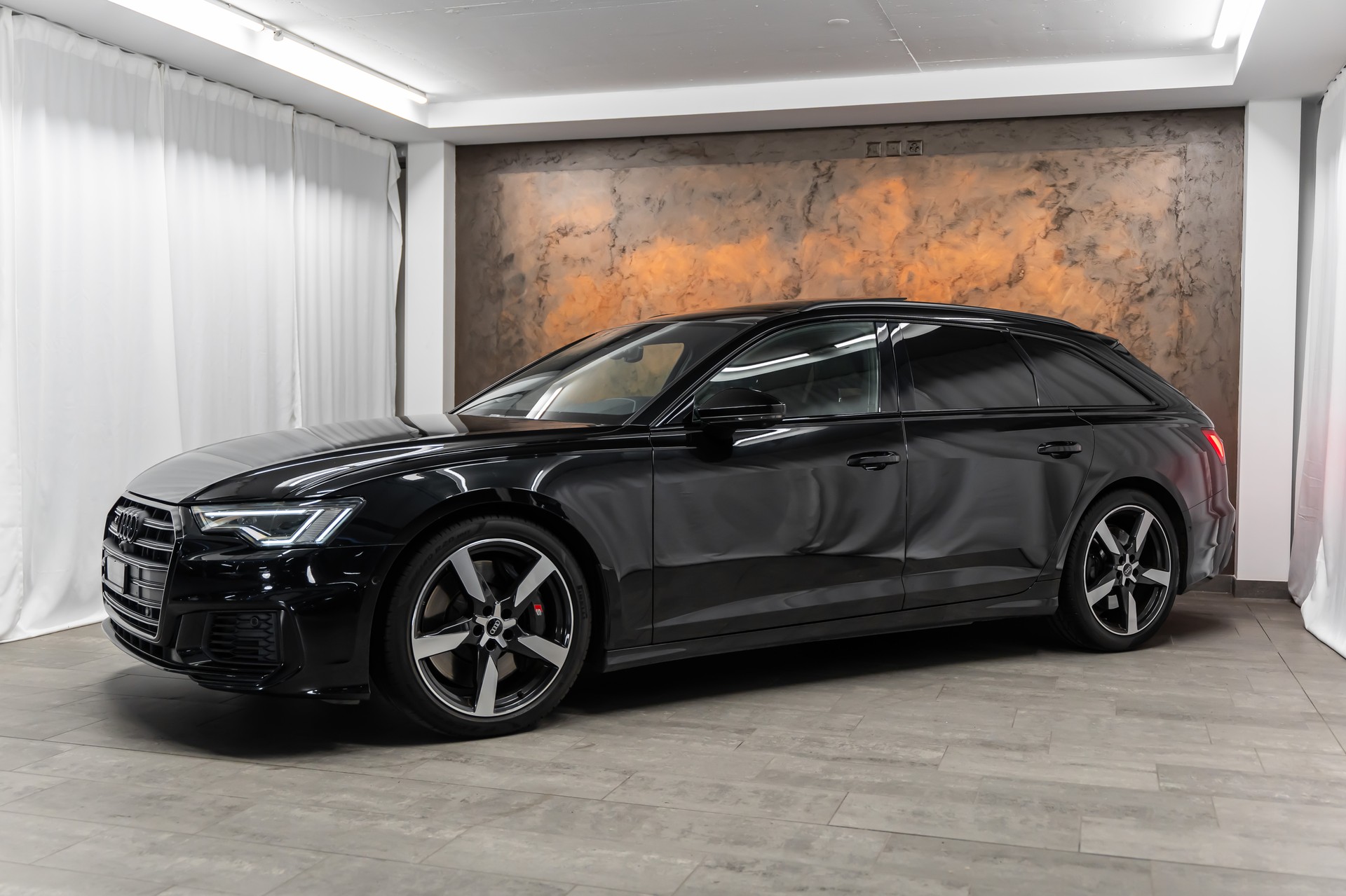 AUDI S6 Avant 3.0 TDI quattro tiptronic *Matrix*Panorama*20"Alu*360°*AHK*-image-2