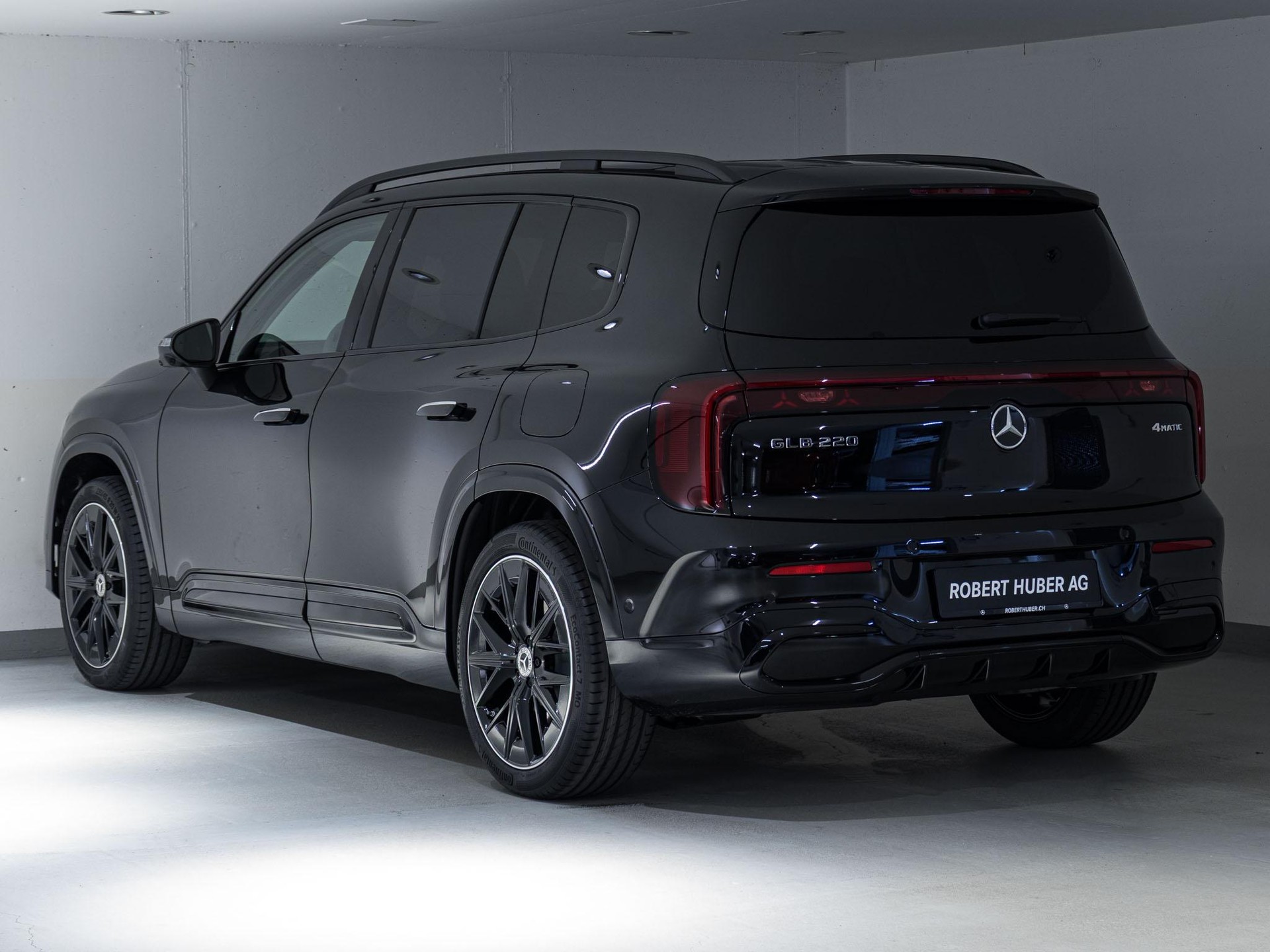 MERCEDES-BENZ GLB 220 4MATIC-image-3