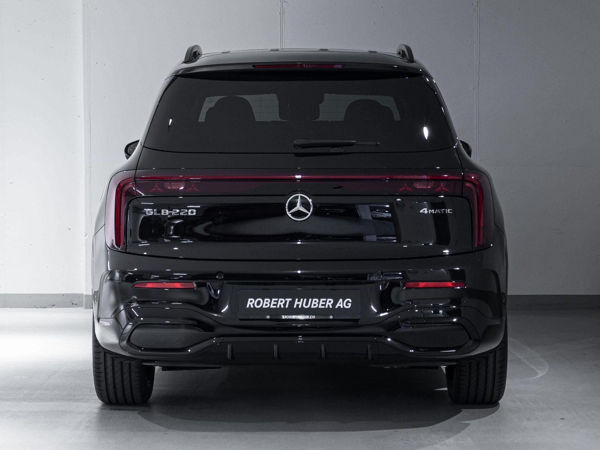 MERCEDES-BENZ GLB 220 4MATIC-image-5