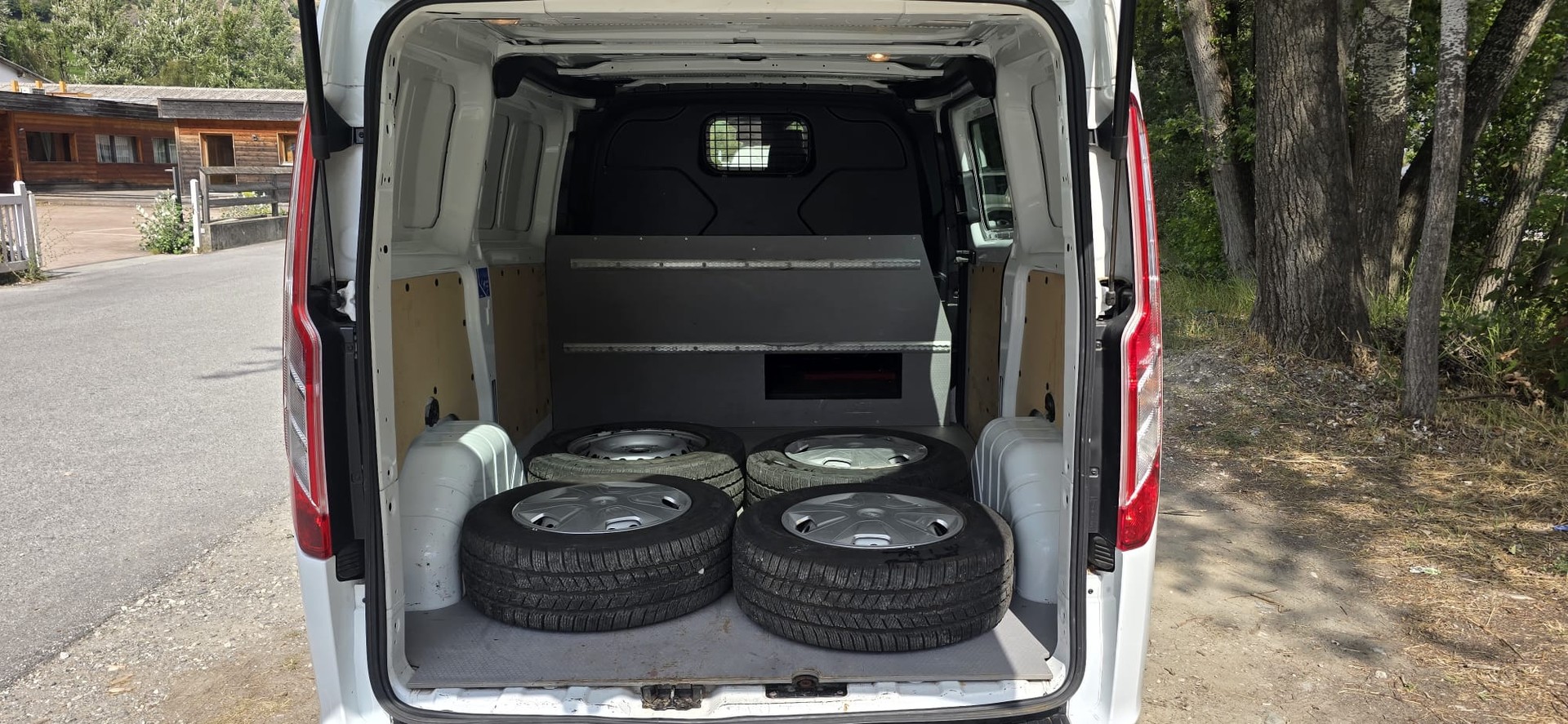 FORD Transit Custom Van 320 L1H1 Trend-image-7