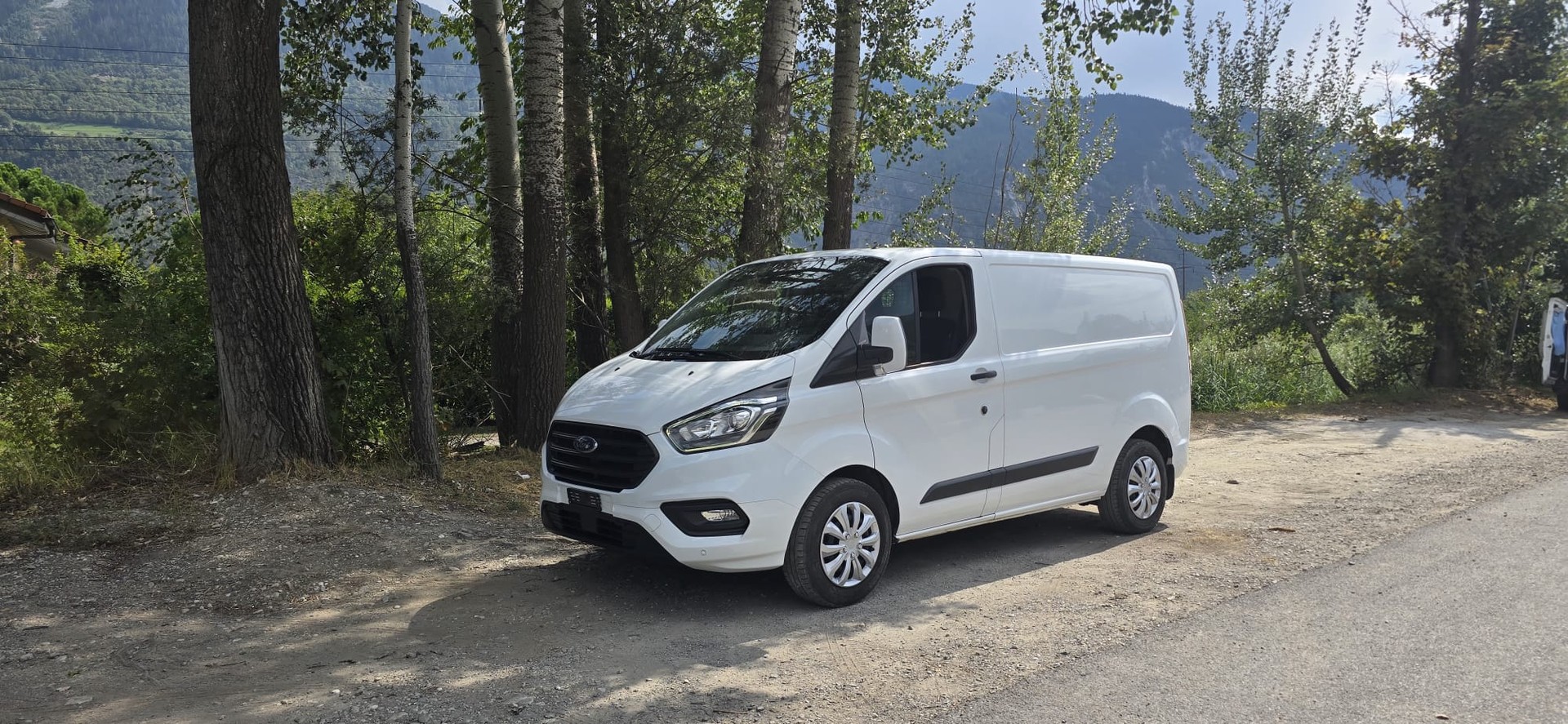 FORD Transit Custom Van 320 L1H1 Trend-image-0