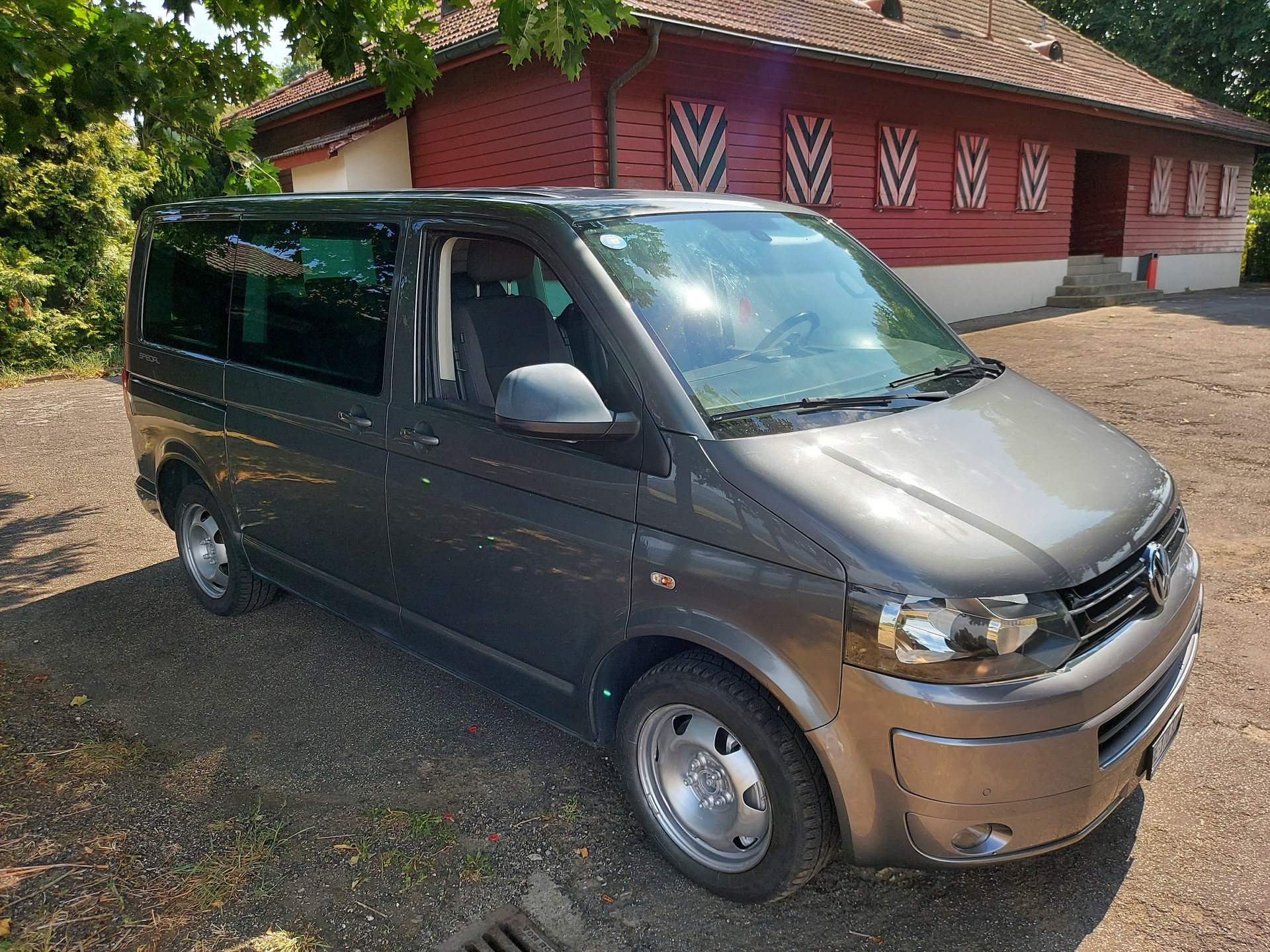 VW T5 Multivan 2.0 TDI CR 4Motion Frisch ab Mfk-image-6