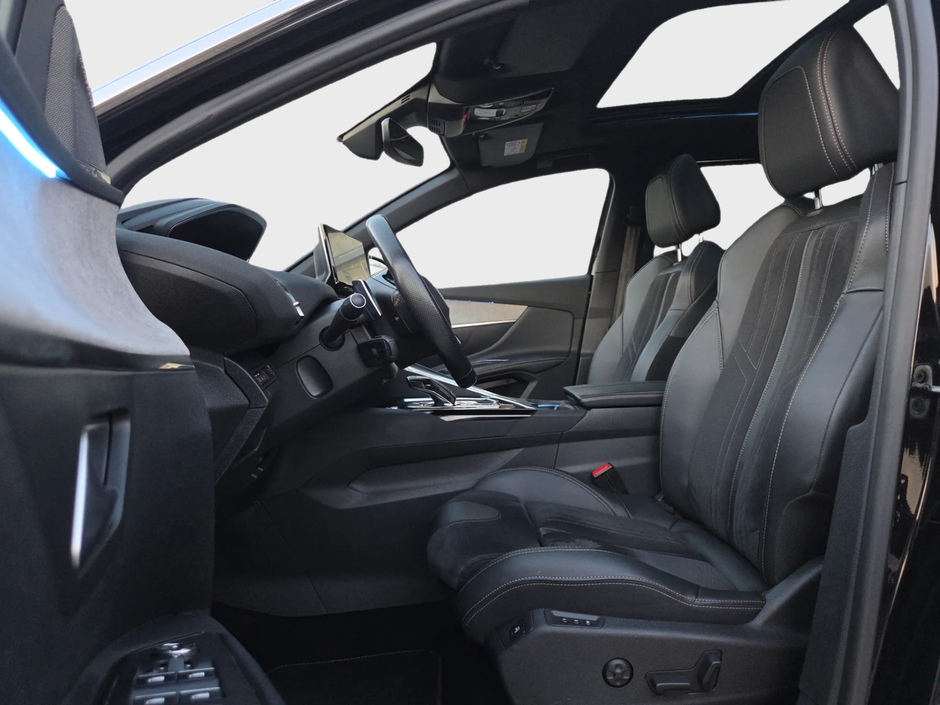 PEUGEOT 5008 1.5 BlueHDi GT Pack EAT8-image-11