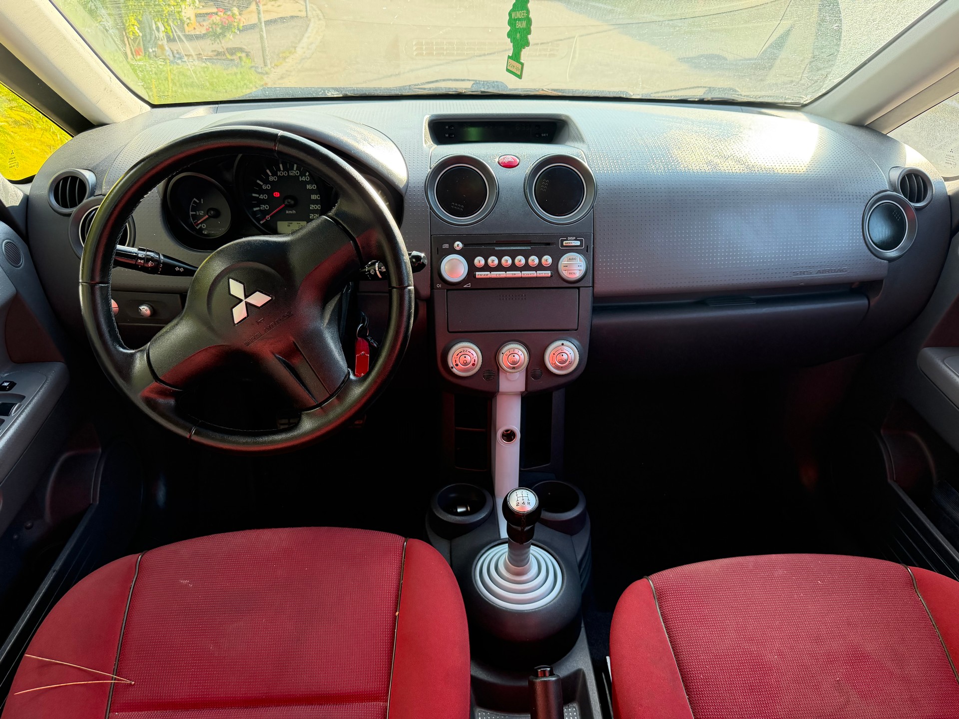 MITSUBISHI Colt 1.5 16V Instyle-image-1