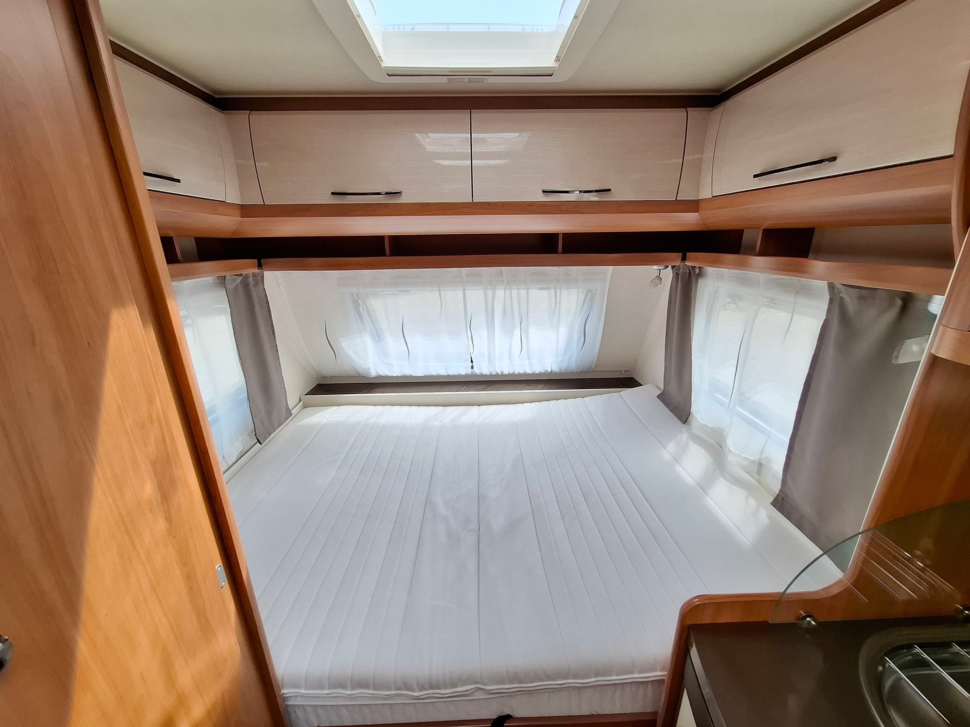 HOBBY 390 On Tour - Mover, Markise, TV, etc.-image-11