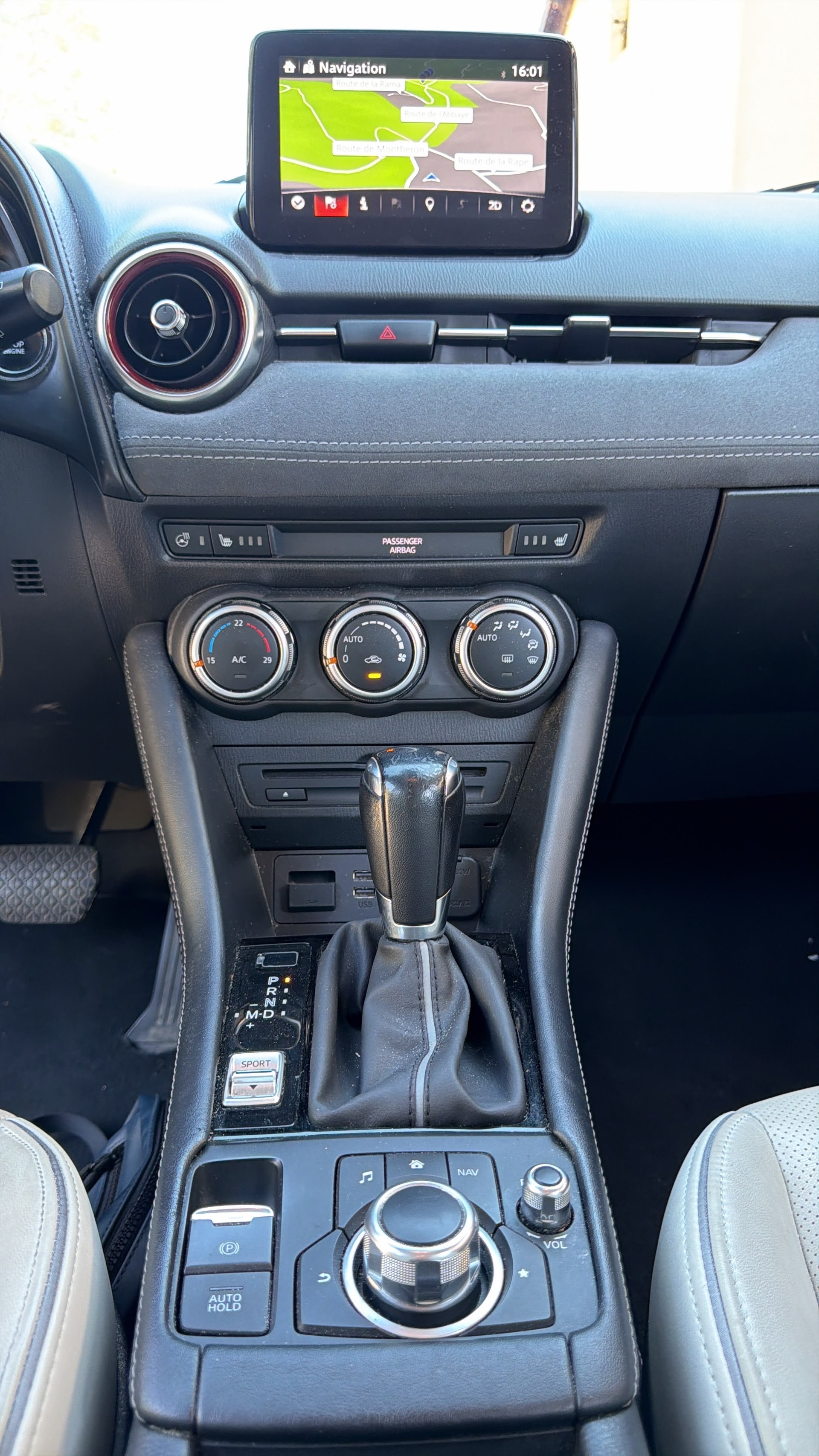 MAZDA CX-3 SKYACTIV-G 150 Ambition Plus AWD Automat-image-9
