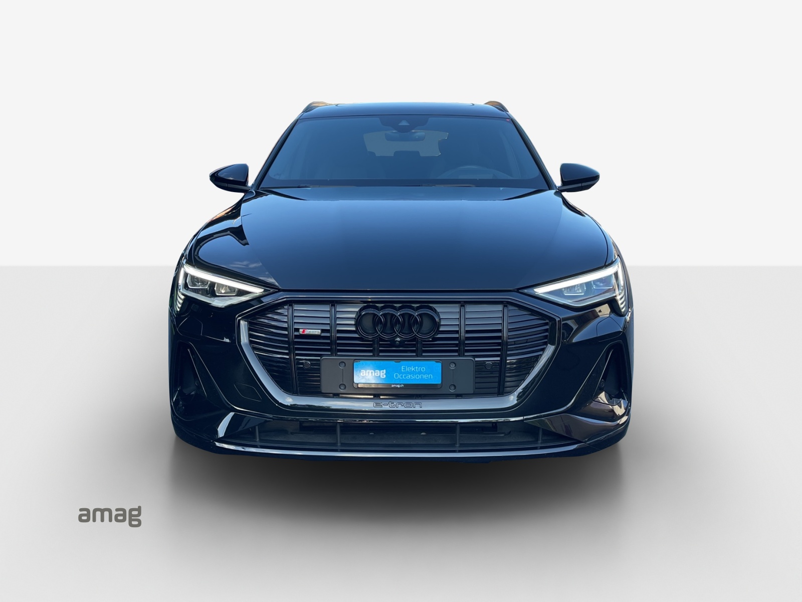 AUDI e-tron 55 S Line quattro-image-7