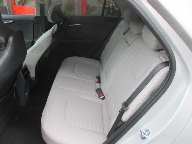 KIA Niro 1.6 GDi Hybrid Style-image-14