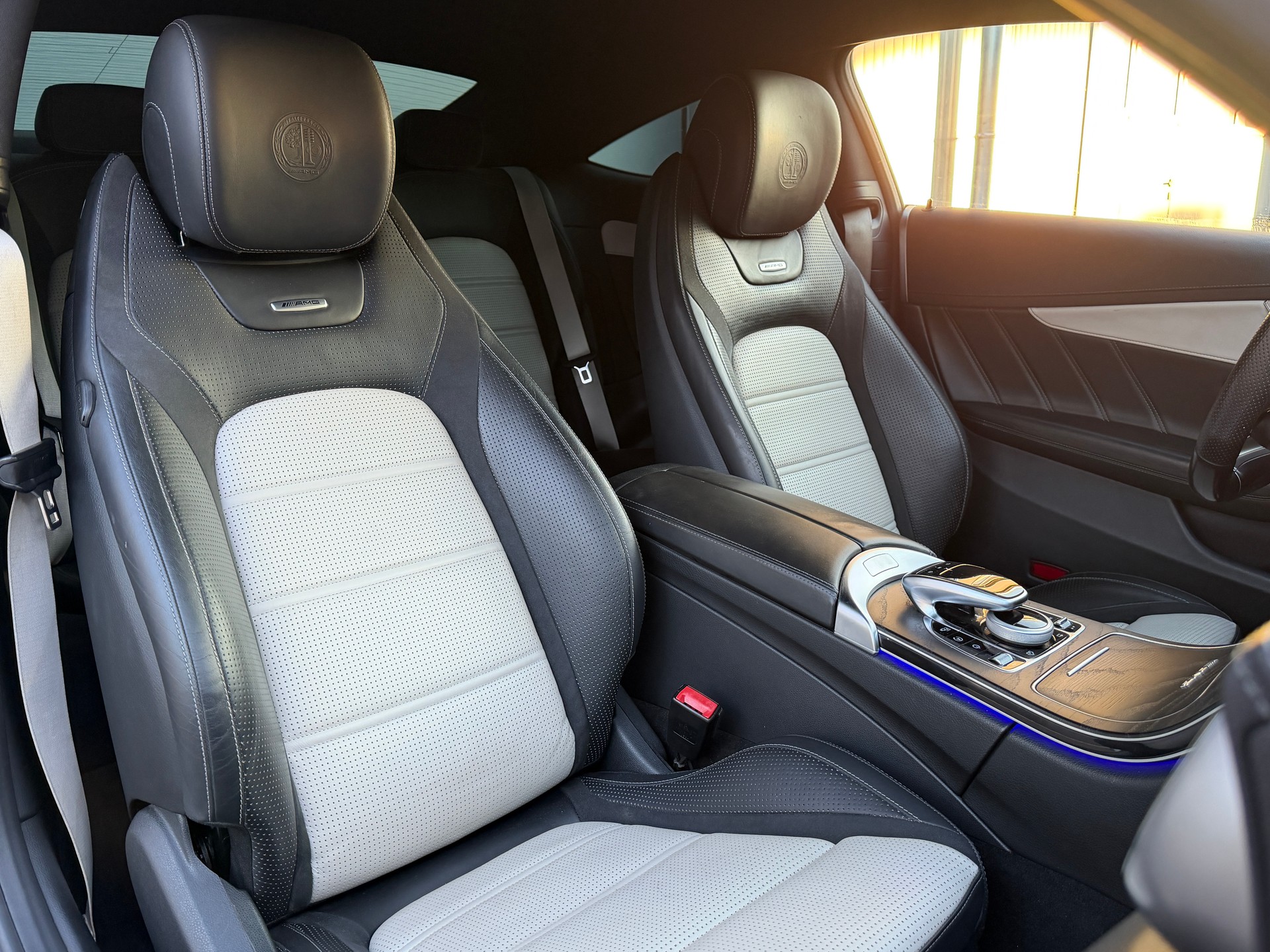 MERCEDES-BENZ C 63 S AMG Speedshift Facelift-image-12