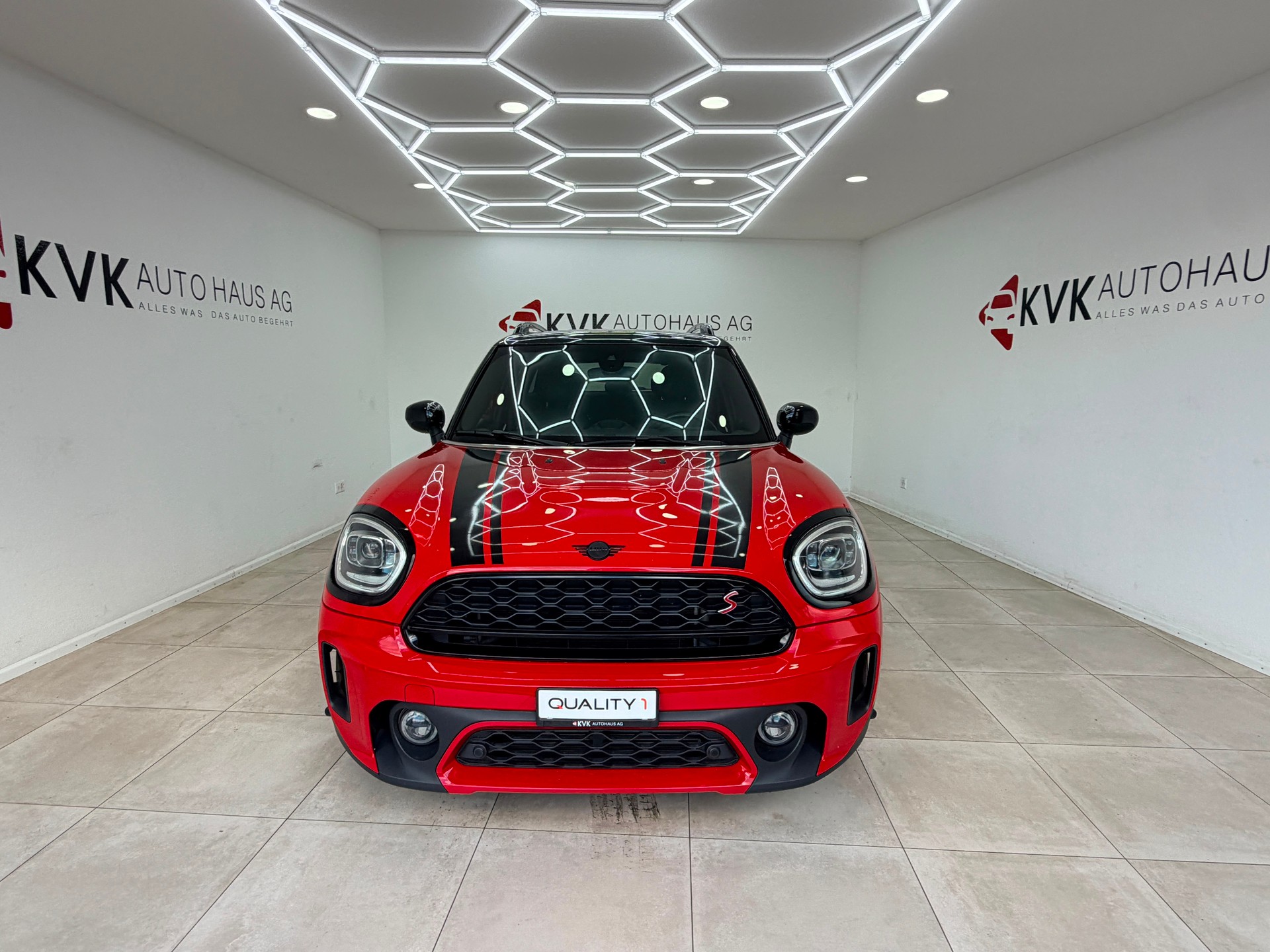 MINI Countryman Cooper S Trafalgar ALL4 Steptronic | Top-Gepflegt | CH Fahrzeug |-image-2