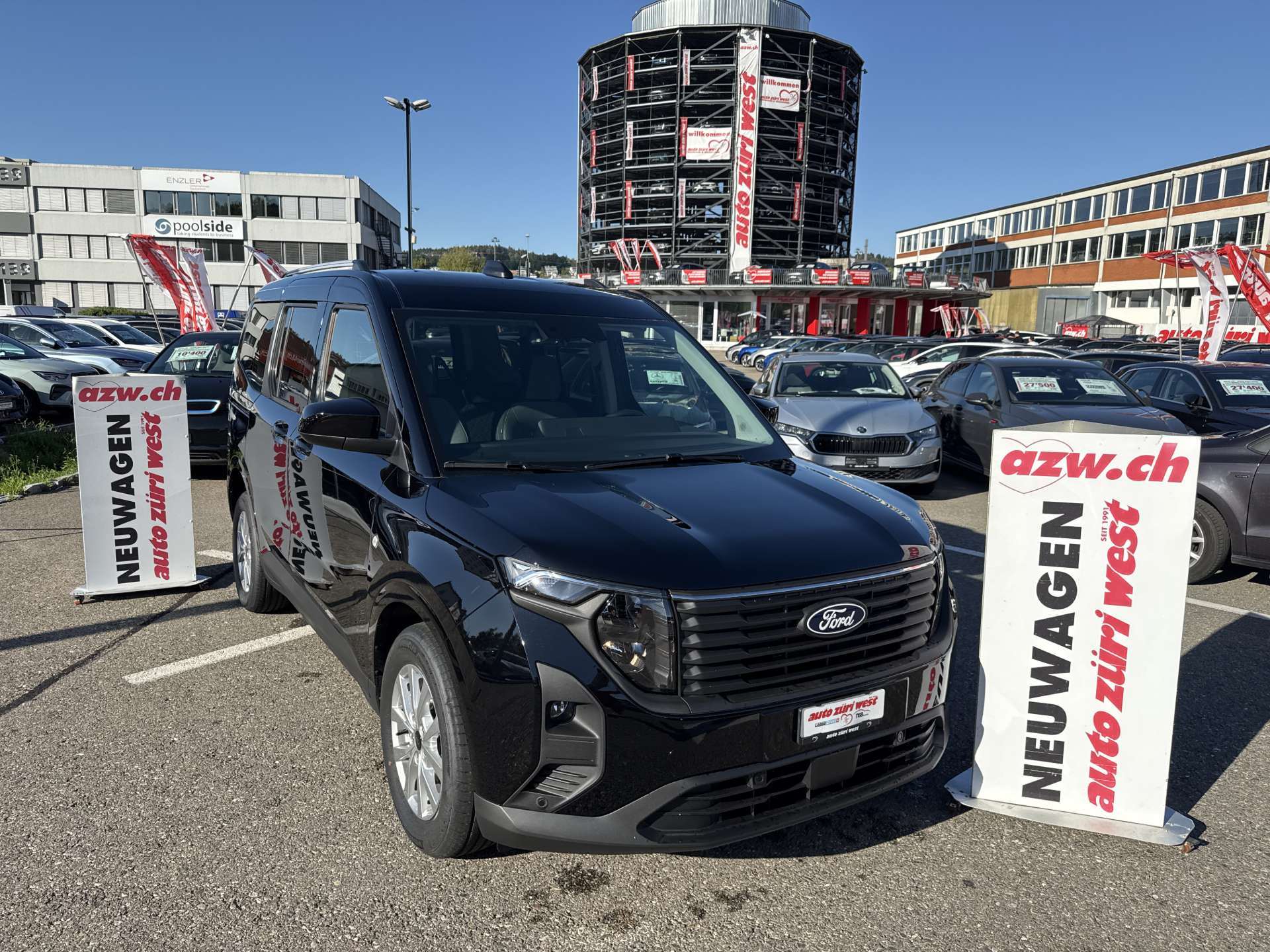 FORD Tourneo Courier 1.0 EcoBoost Titanium Automat-image-0