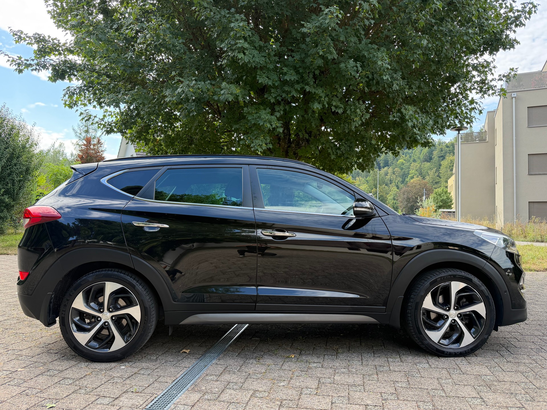 HYUNDAI Tucson 2.0 CRDI Vertex 4WD Automatic-image-7