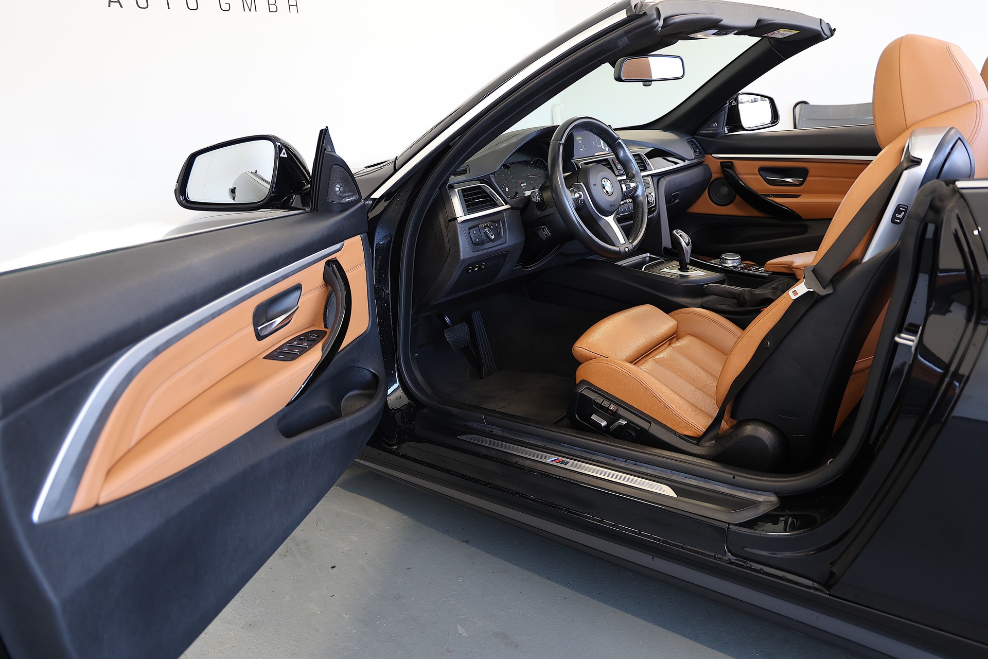 BMW 440i xDrive SAG Cabrio-image-5