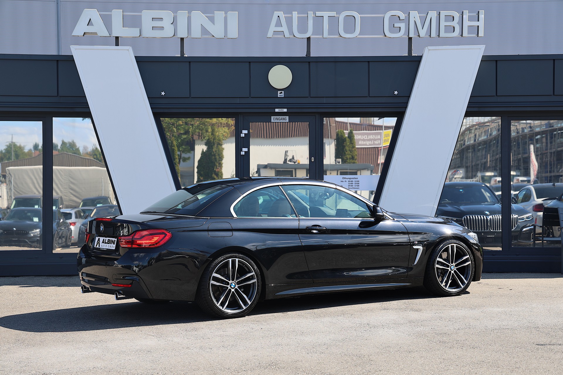 BMW 440i xDrive SAG Cabrio-image-3
