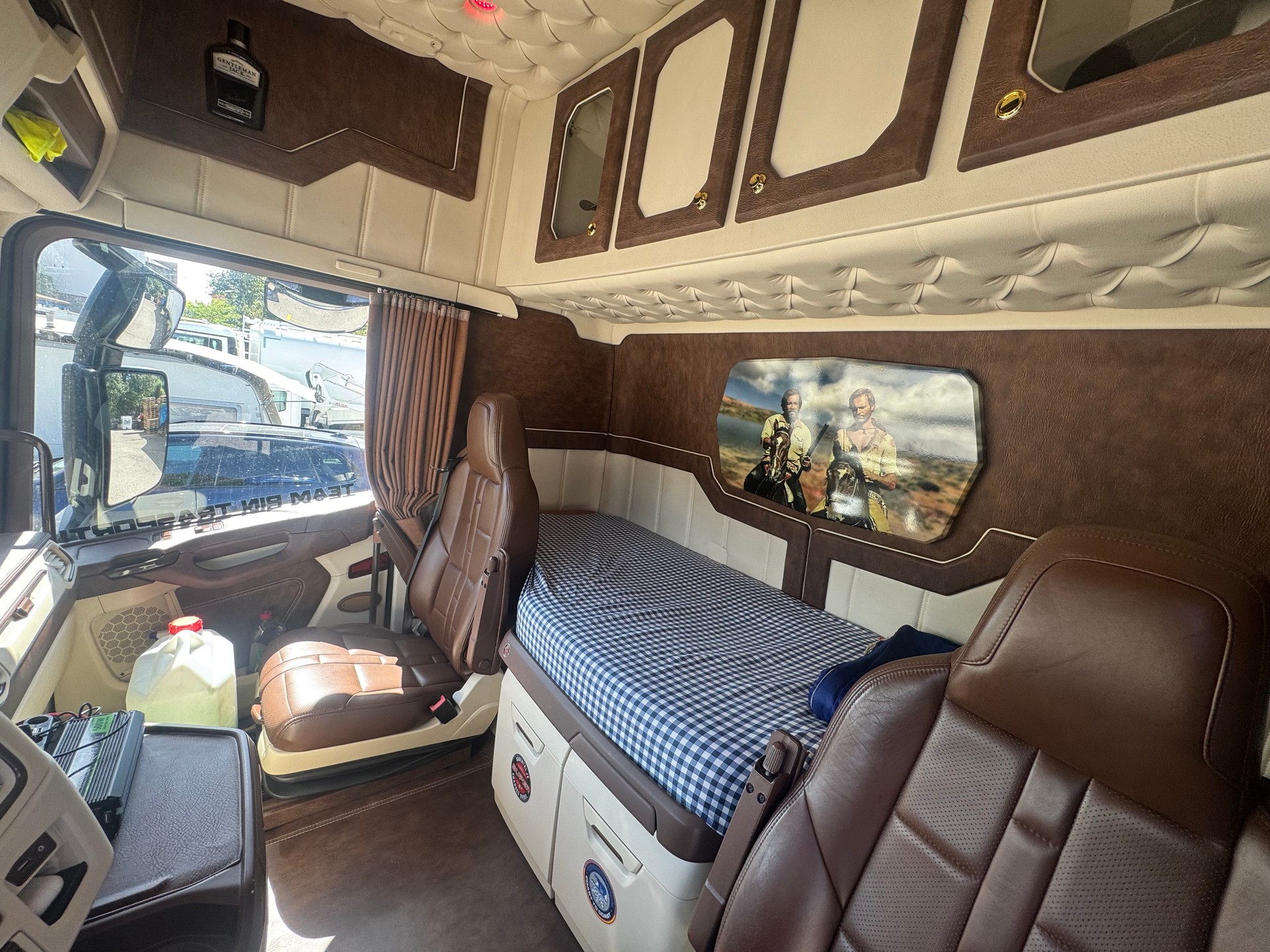 SCANIA-image-3
