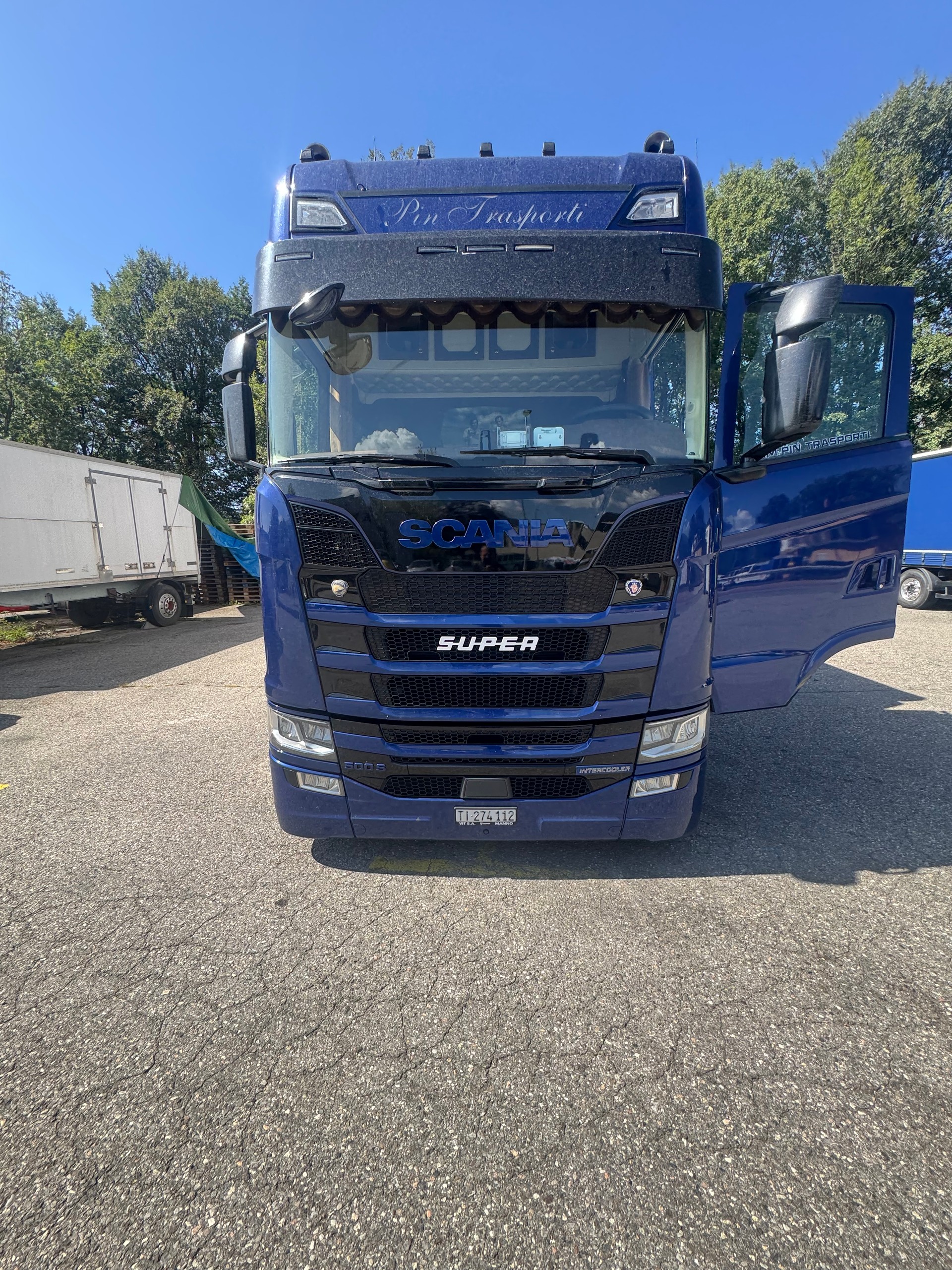 SCANIA-image-1