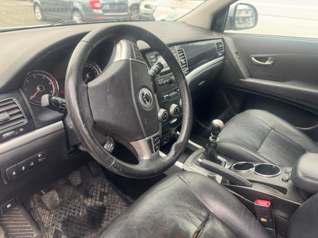 KGM-SsangYong Korando 2.0 e-XDI Sapphire 4WD-image-9