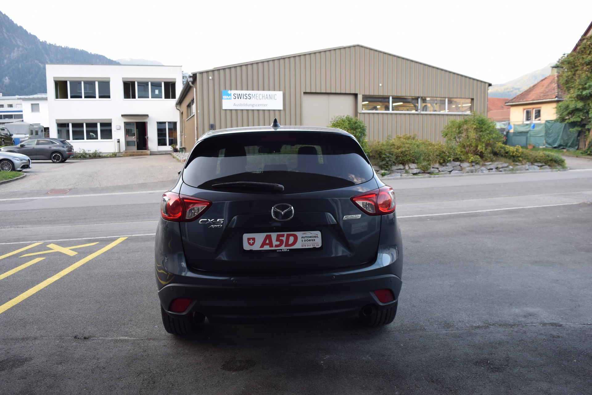 MAZDA CX-5 2.0 Revolution AWD-image-5