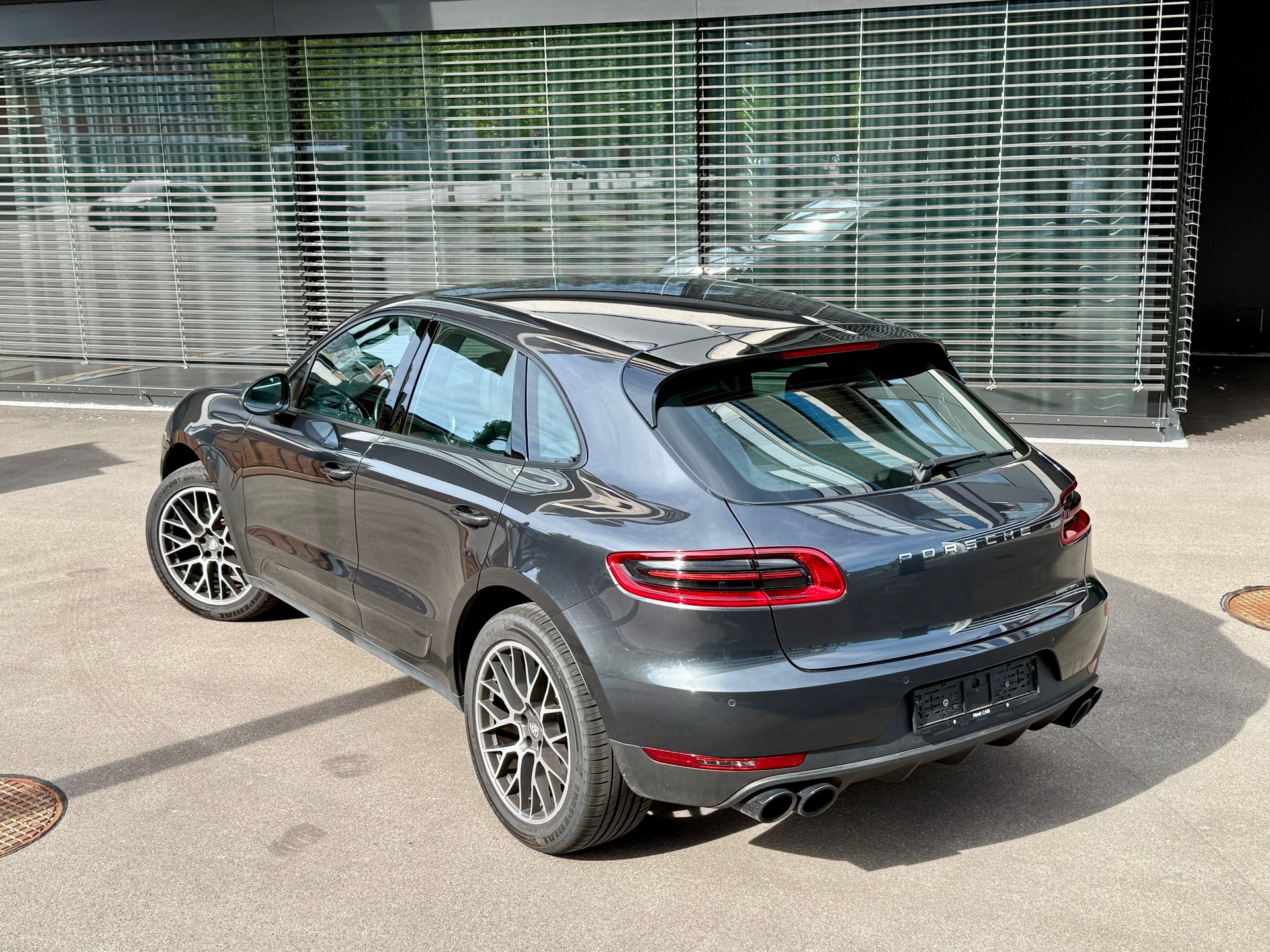 PORSCHE Macan PDK * Luftfahrwerk * * Spyder Felgen * * Service bei Porsche *-image-4
