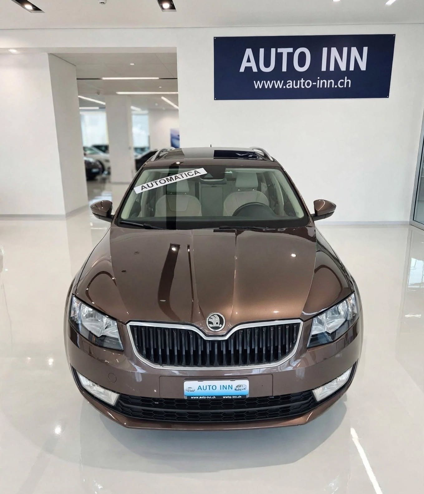 SKODA Octavia Combi 1.8 TSI Elegance DSG - AUTOMATICA-image-1