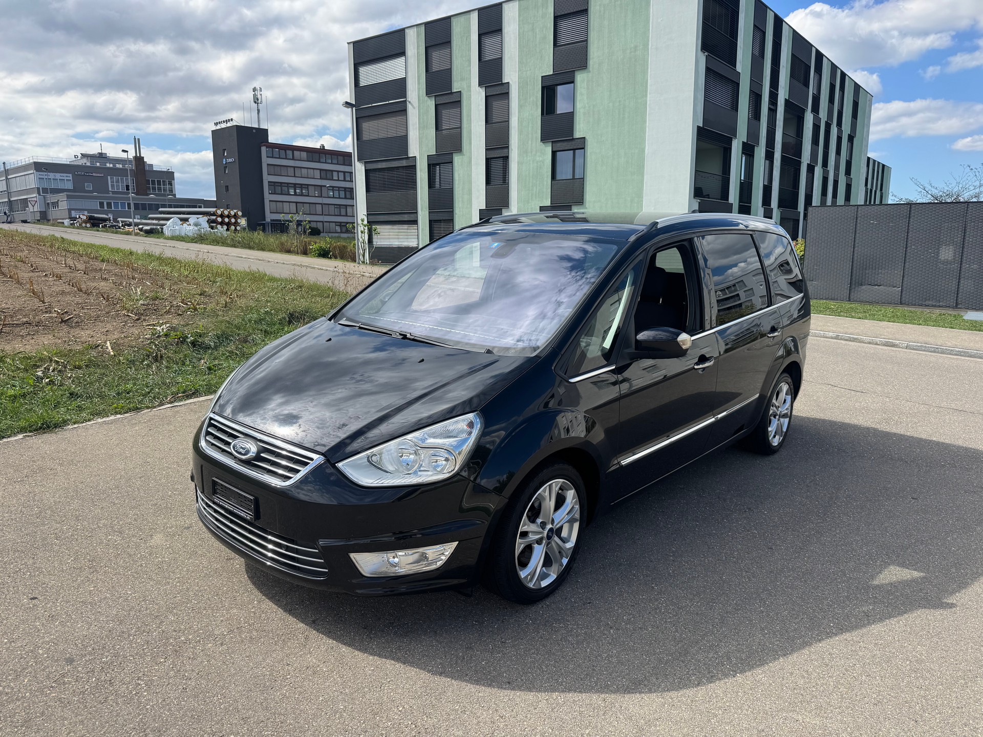 FORD Galaxy 2.0 SCTi Ghia PowerShift-image-1