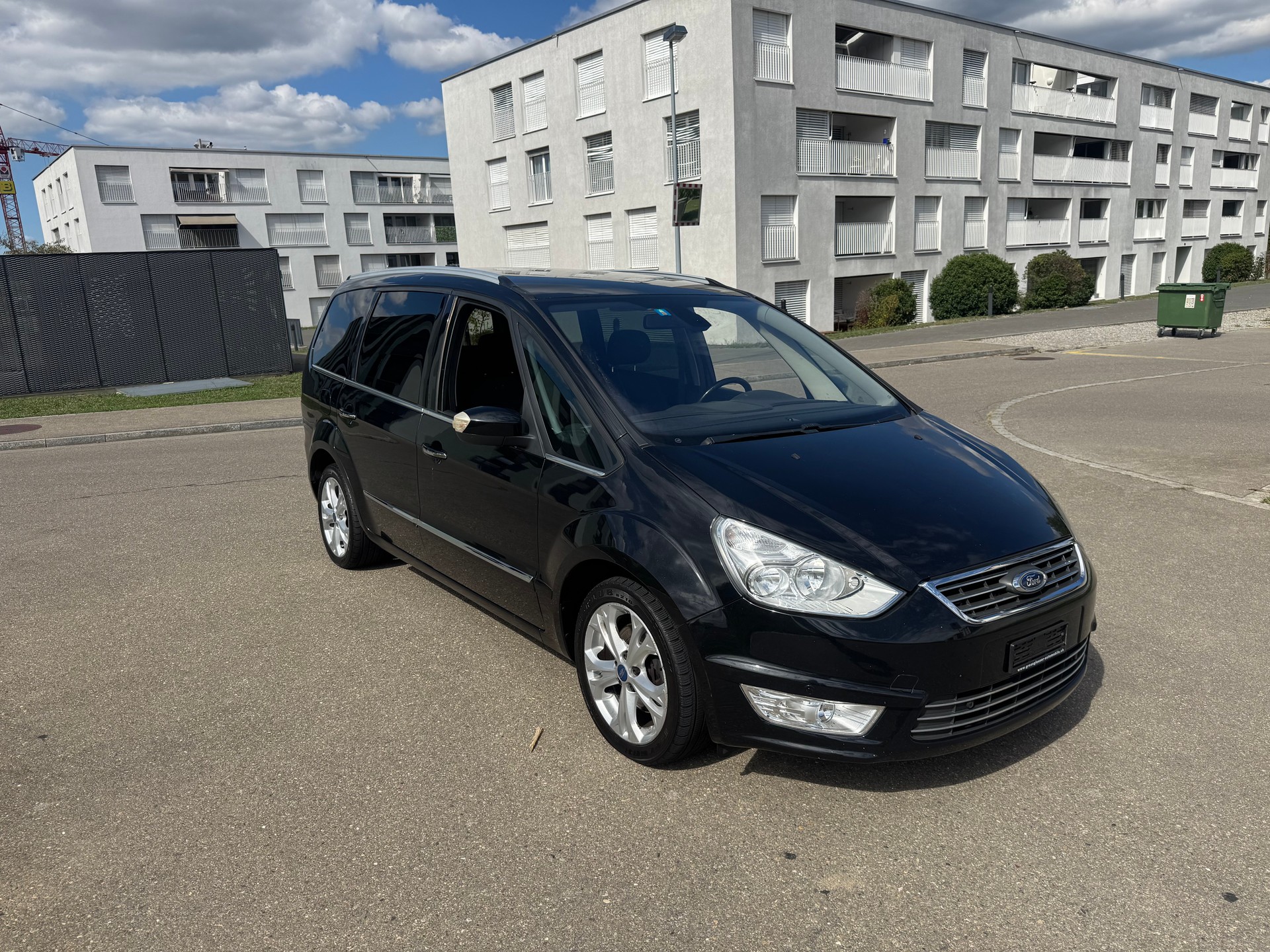FORD Galaxy 2.0 SCTi Ghia PowerShift-image-2