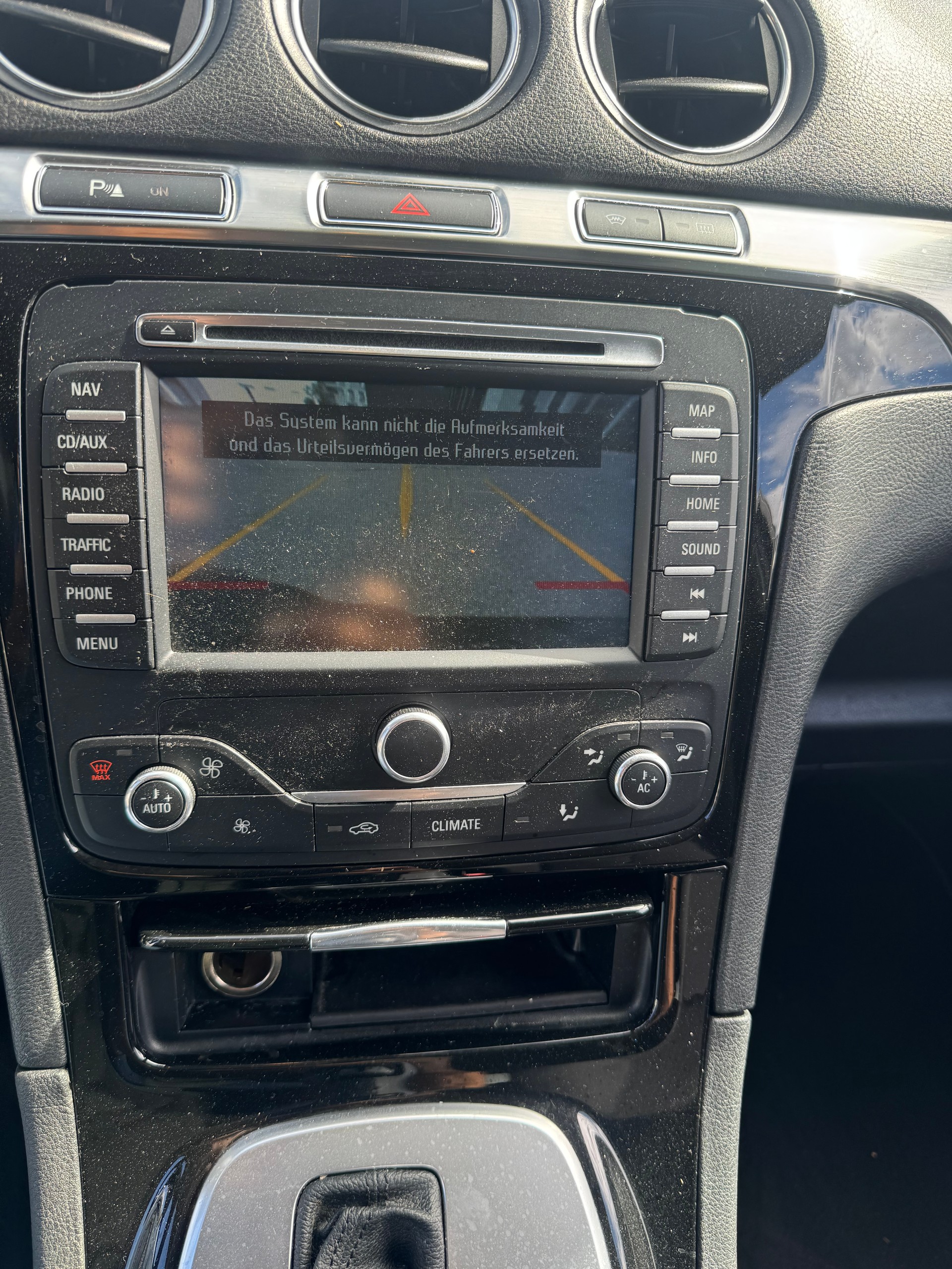 FORD Galaxy 2.0 SCTi Ghia PowerShift-image-11