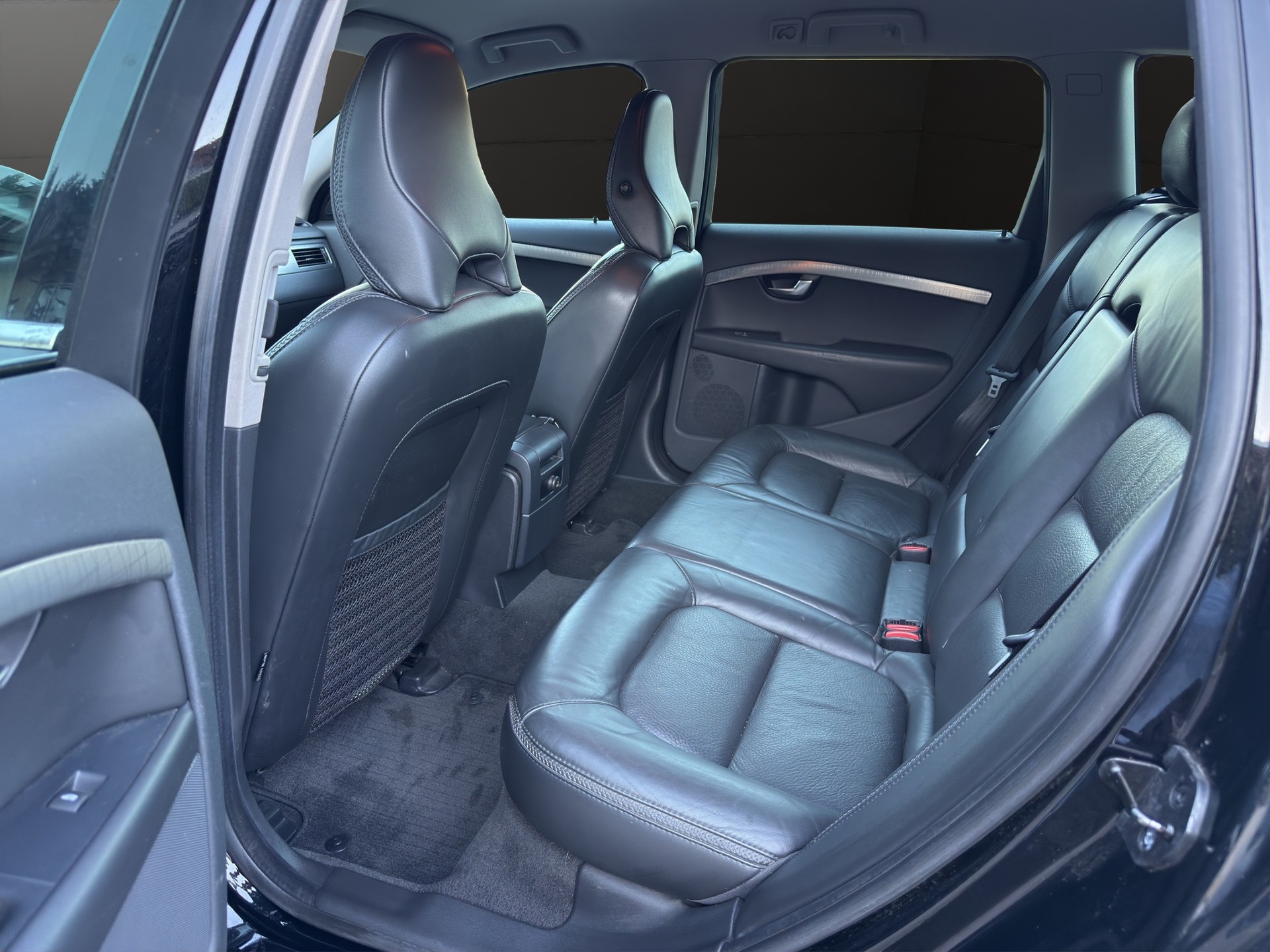 VOLVO XC70 2.4D AWD Husky Geartronic-image-12