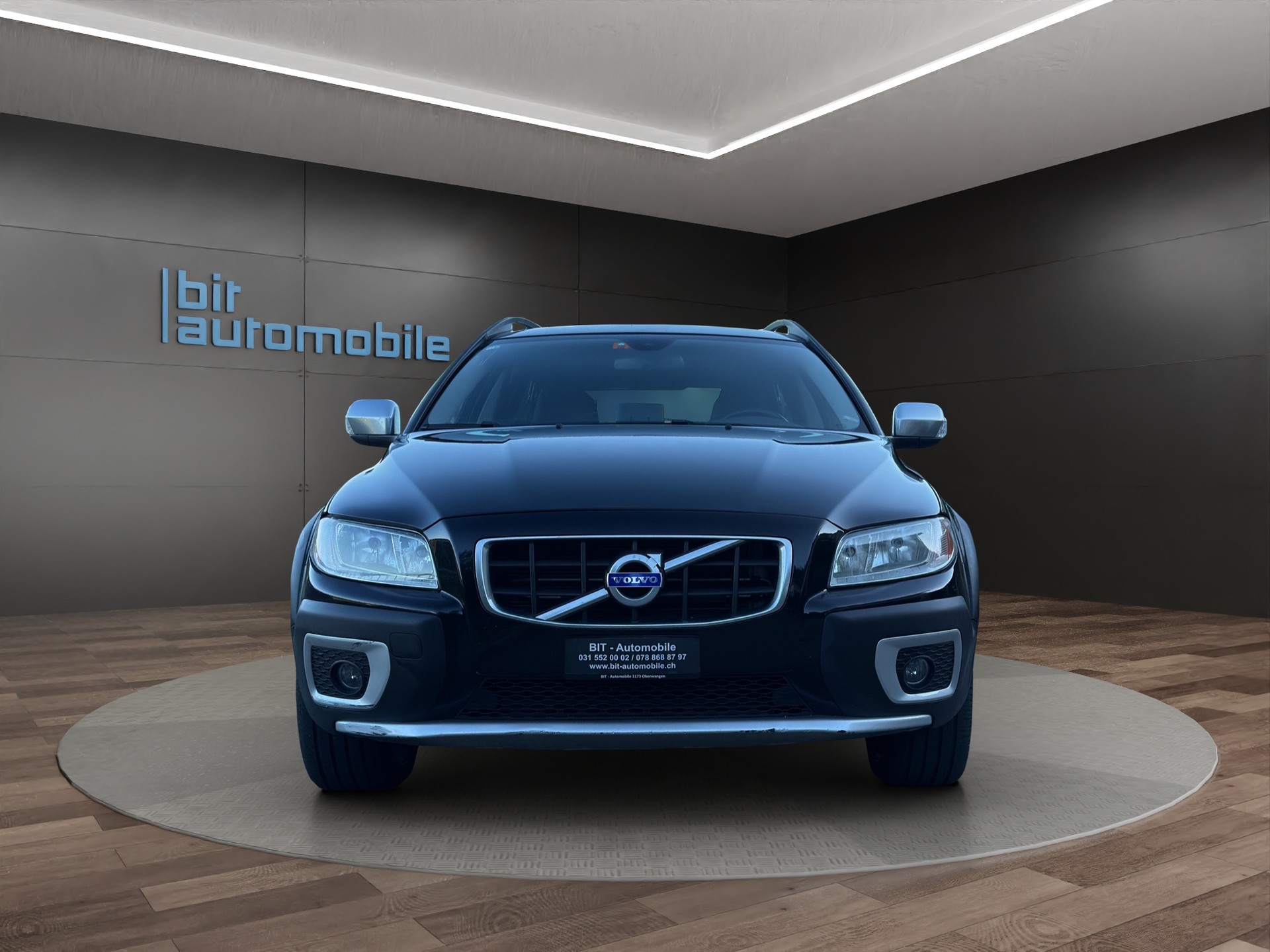 VOLVO XC70 2.4D AWD Husky Geartronic-image-1